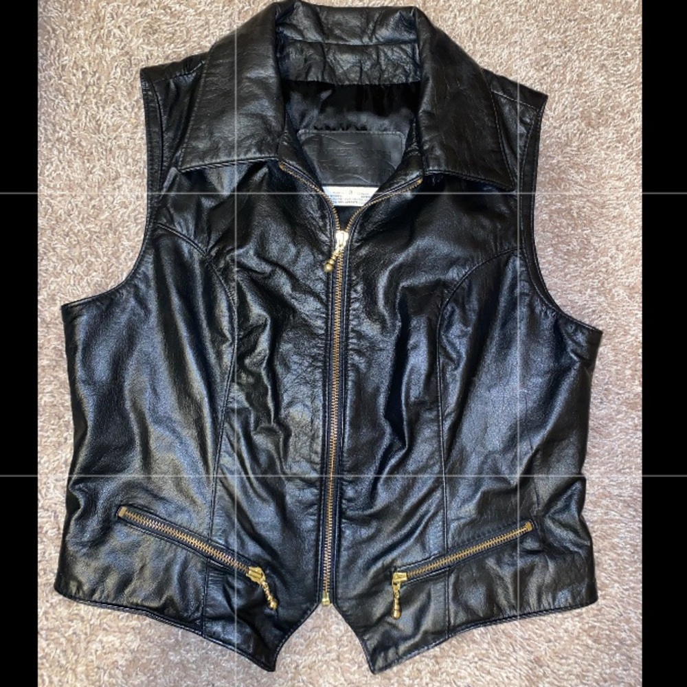 Leather Ranch Le Ranch De Cuir vest, size 3